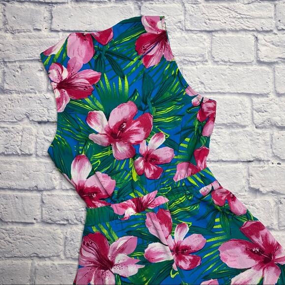 Show Me Your Mumu Nantucket Romper in Lady Luau - Picture 9 of 9